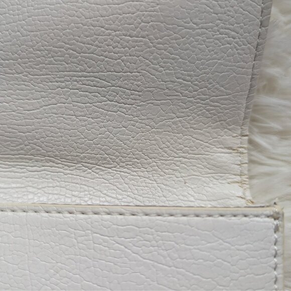 Simply Vera Vera Wang, White Foldover Clutch/Wristlet with Tapestry Detail - Picture 8 of 14